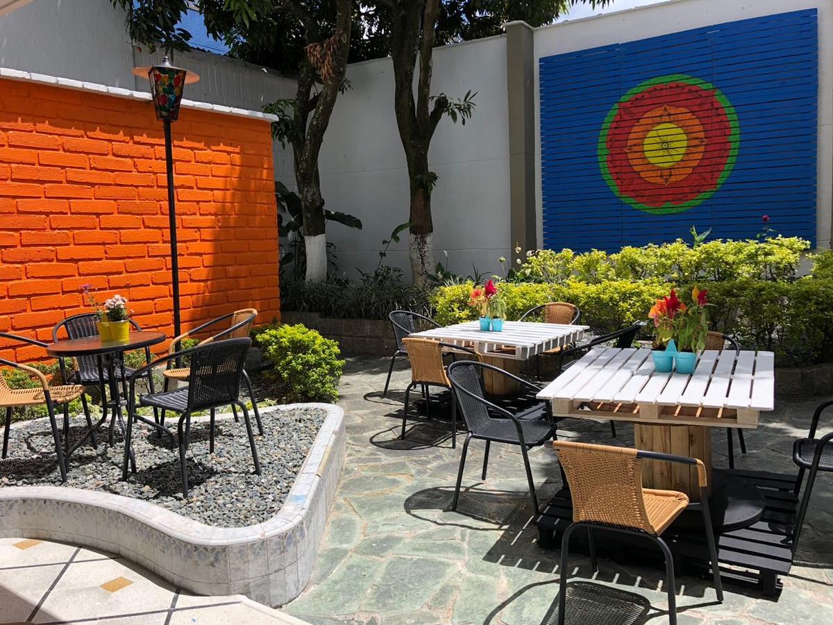 Backpackers Inn Medellín Extérieur photo